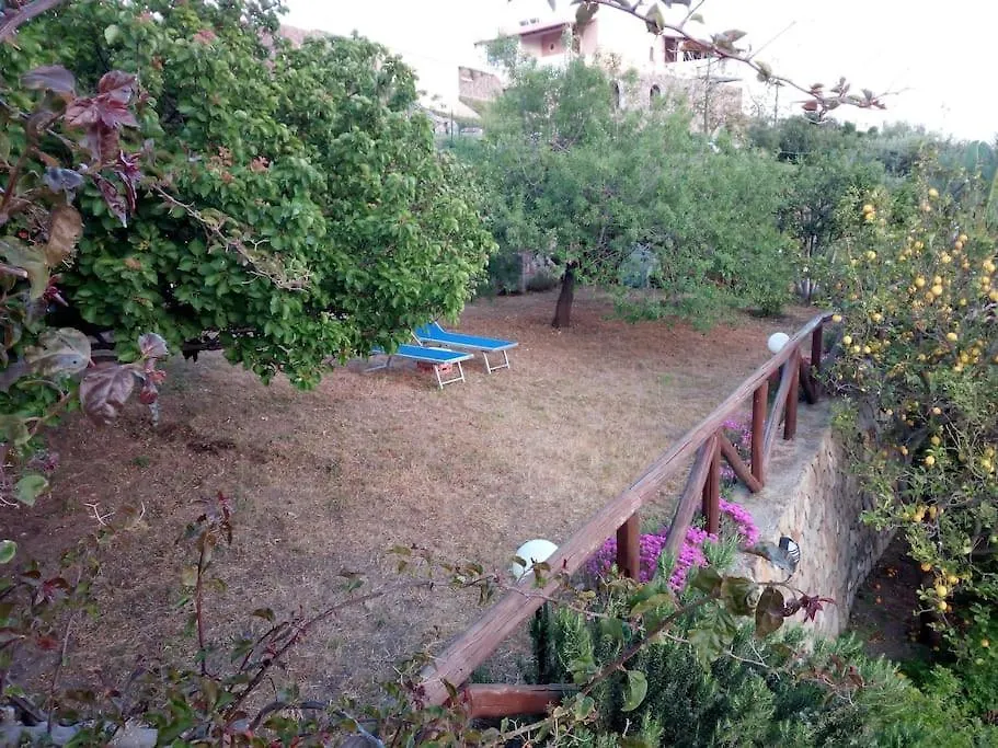 Villa Soprana, Casa Per Vacanze Lipari  Feriehus